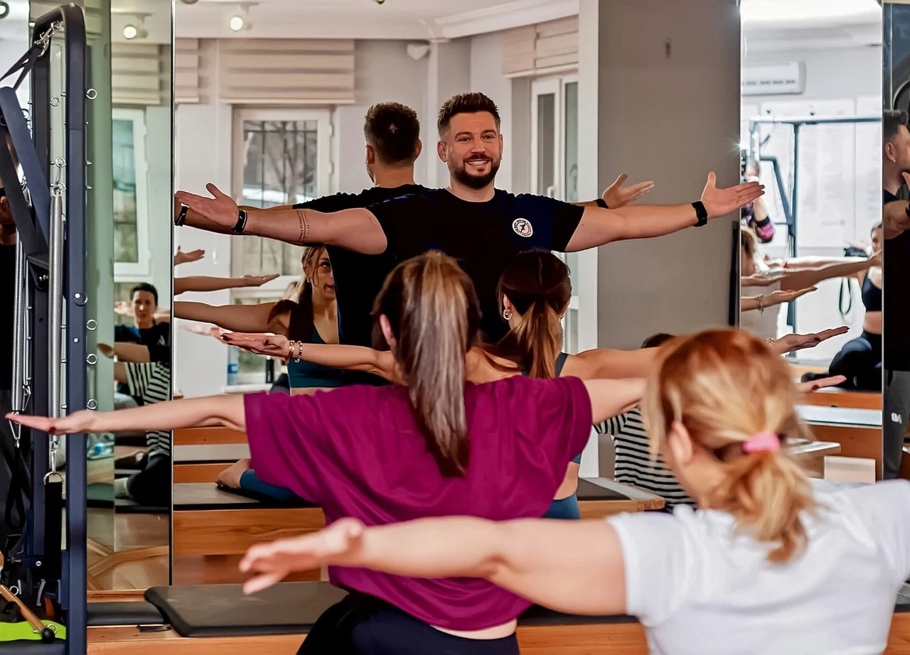Pilates eğitmenliği eğitiminde grup uygulaması
